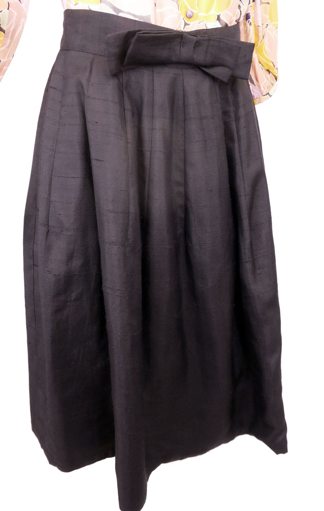 Black Vintage 1950-1960's Skirt so Audrey Hepbourne