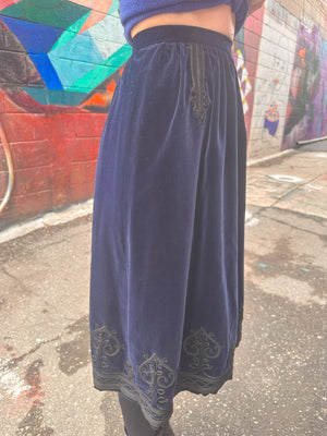 
                  
                    YSL Rive Gauche Velvet Boho Applique Mid Length Skirt
                  
                